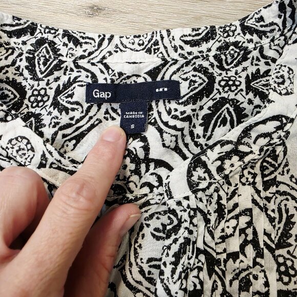 Womens Short Sleeve Black White Gap Floral Print Cotten Blouse Sz Small - Picture 2 of 5